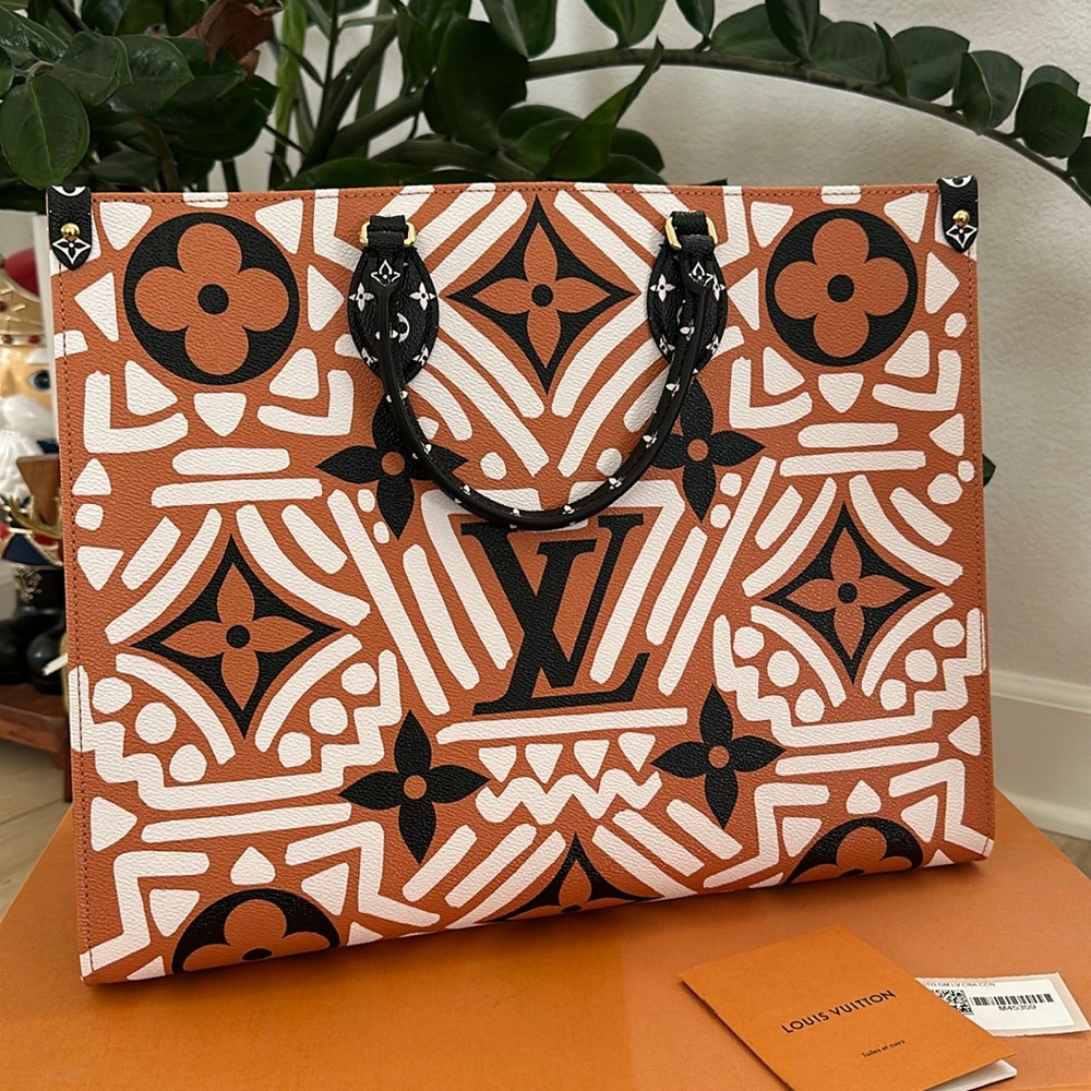 Louis Vuitton onthego crafty GM large tote bag purse travel limited edition